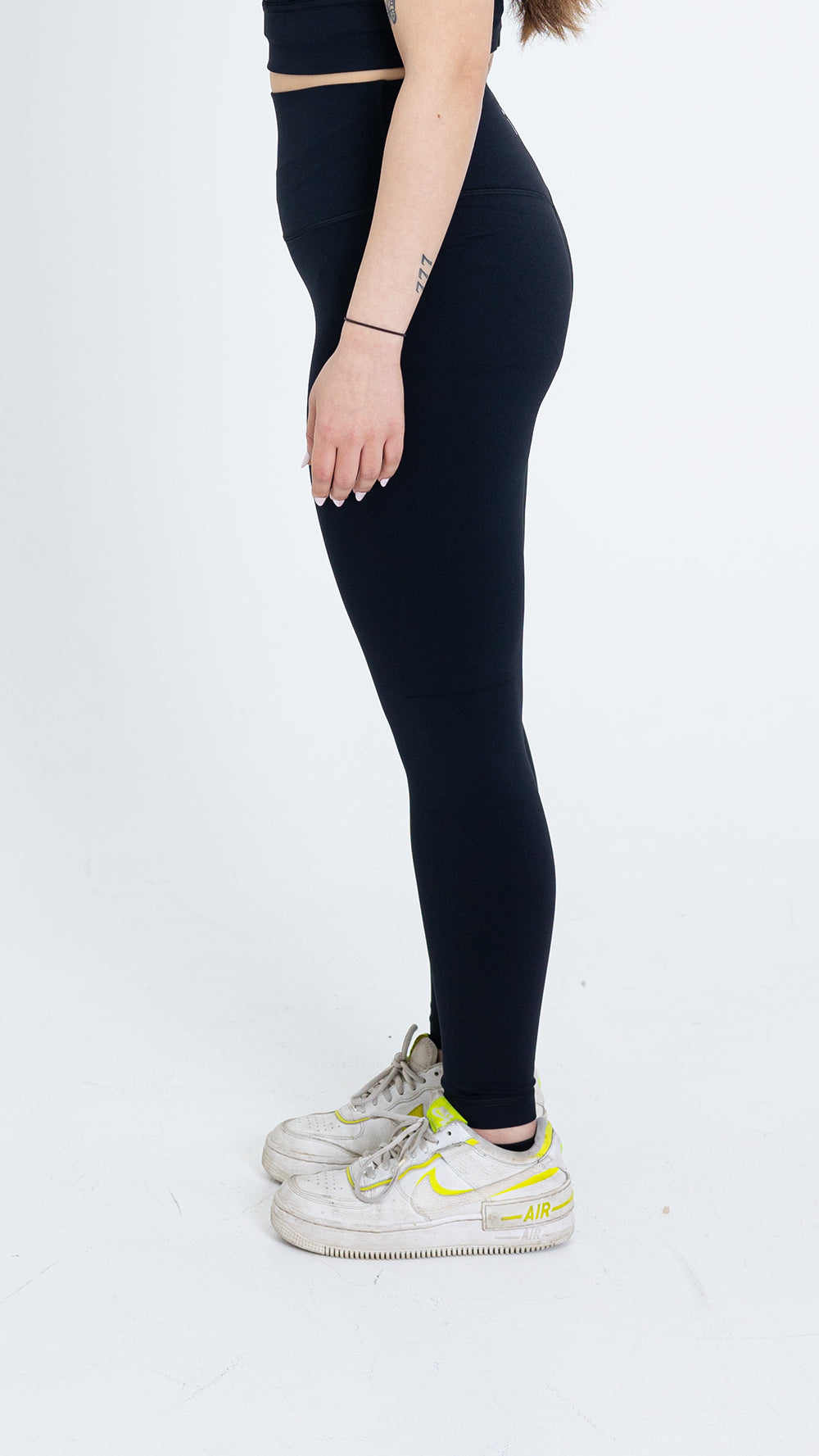 THIS LEGGINGS