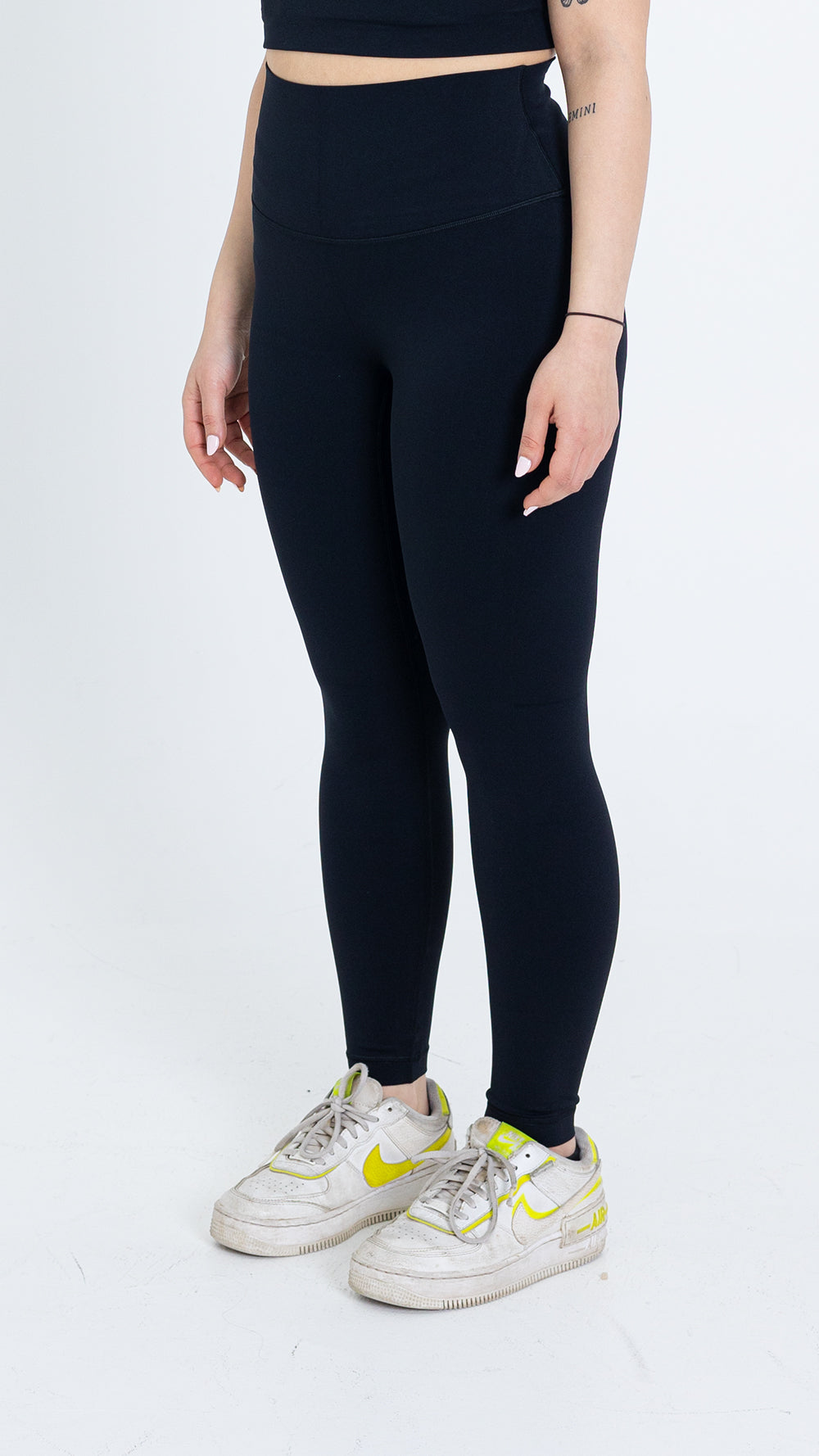 THIS LEGGINGS