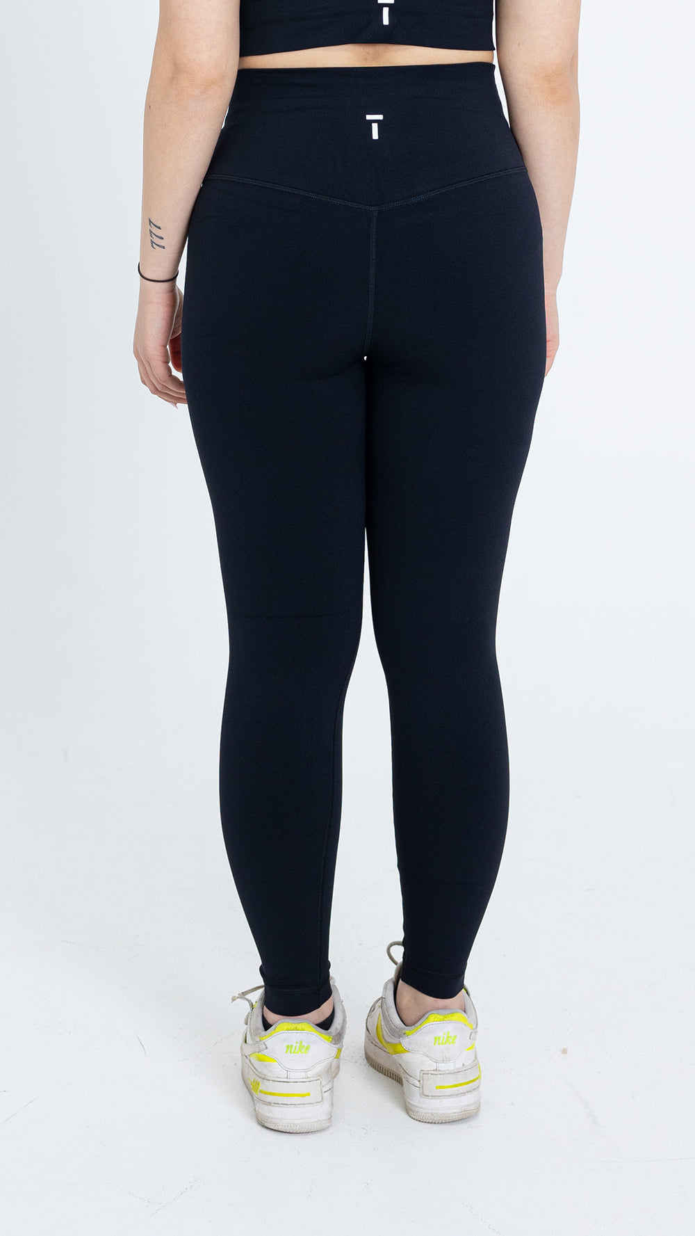 THIS LEGGINGS